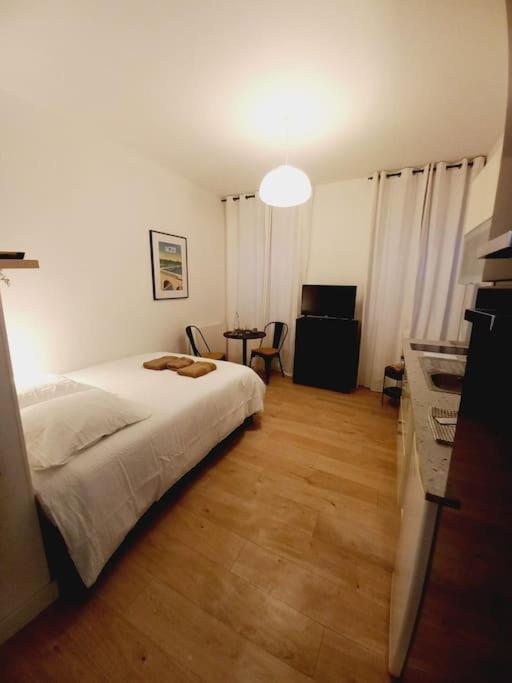 Le 29 Cuty, Wifi, A 3Min De La Gare Sncf Apartment Agen Exterior photo