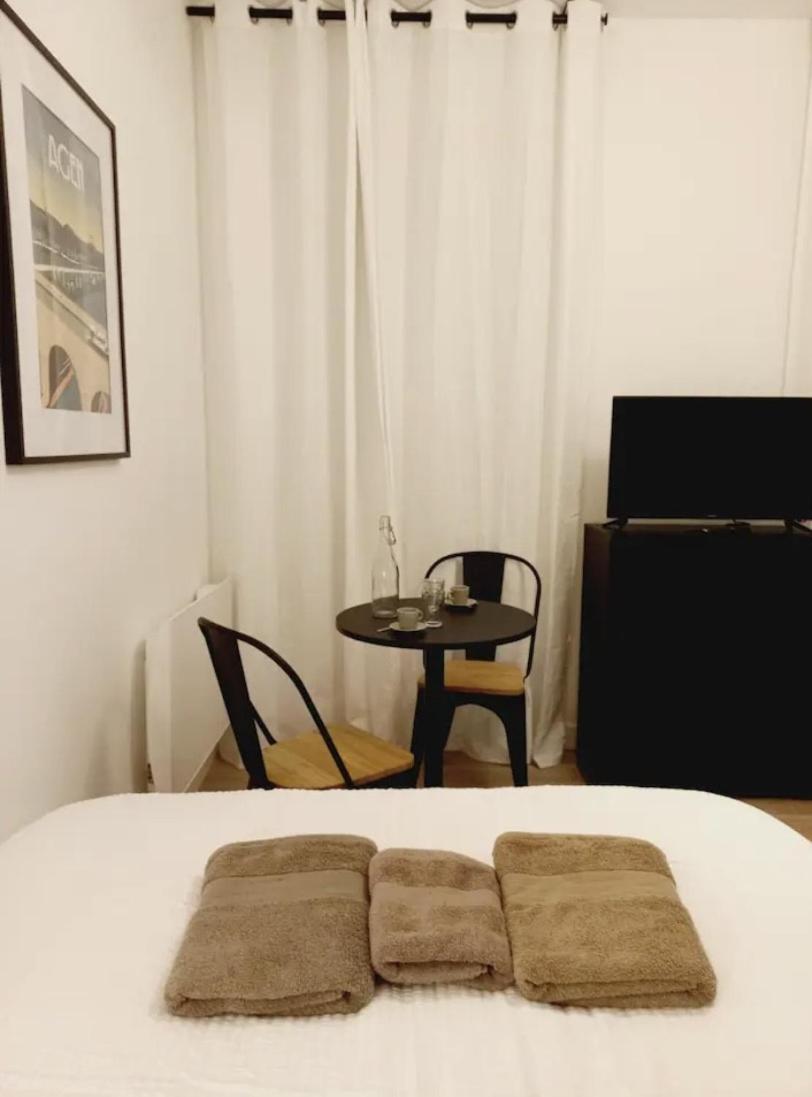 Le 29 Cuty, Wifi, A 3Min De La Gare Sncf Apartment Agen Exterior photo